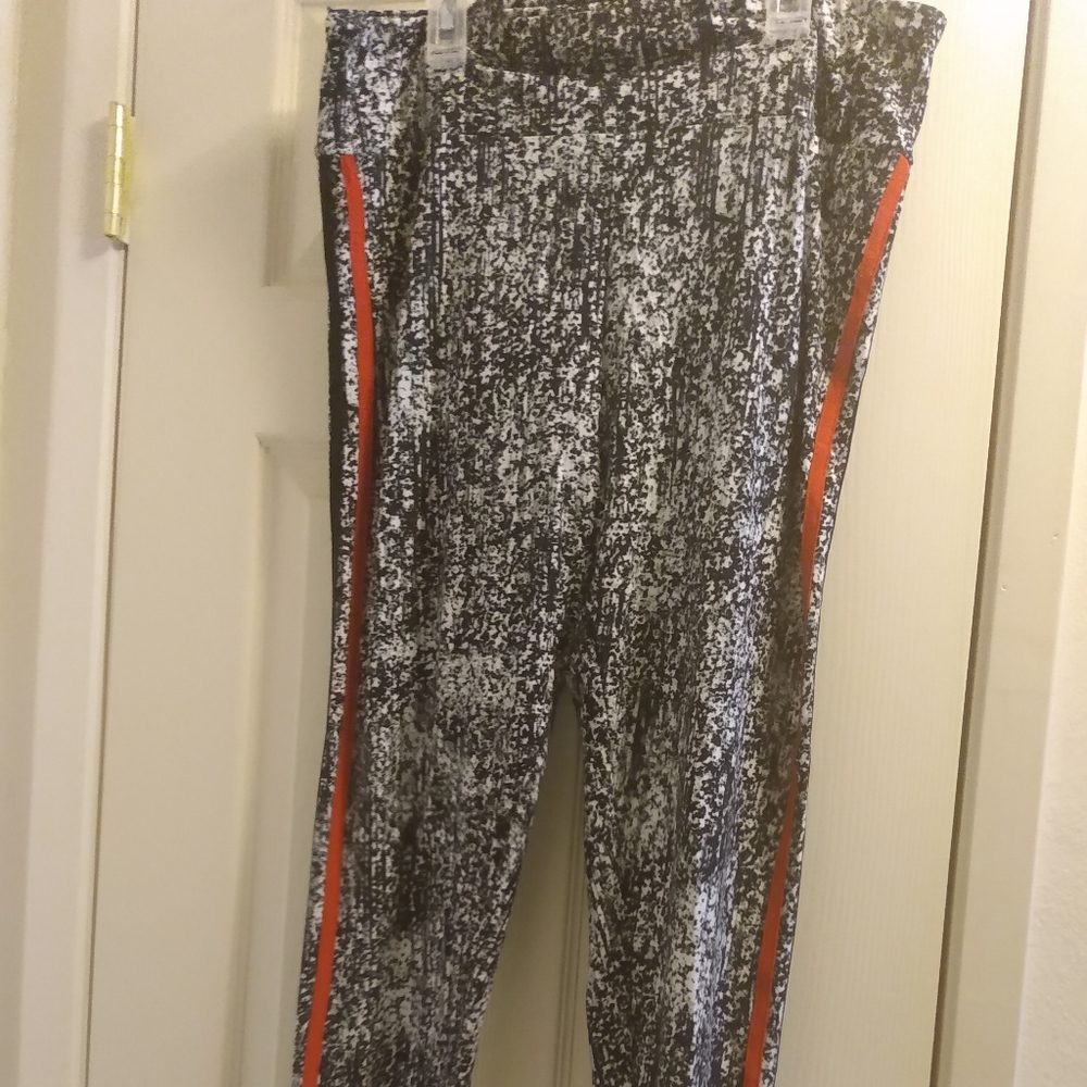 No Boundaries cool pants